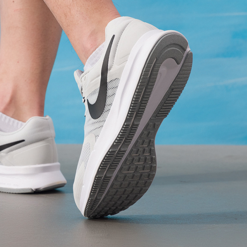 New Nike Men's Run Swift 3 Roa - Men Shoes Size Nike review and price